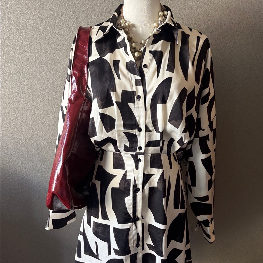 H&M Black and White Abstract Long Sleeve Shirt Dress